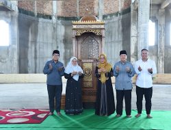Mantan Pj Gubernur Lampung Samsudin Walimatus Safar di Masjid Agung Al Hijrah Kota Baru, Nasrullah Yusuf Doakan Jadi Haji Mabrur