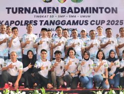 Bupati Tanggamus H. Moh. Saleh Asnawi Resmi Buka Turnamen Badminton Kapolres Tanggamus Cup 2025