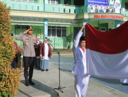 Kapolres Metro Jadi Pembina Upacara di MA Muhammadiyah Kota Metro