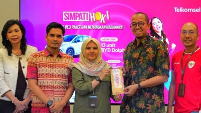 Telkomsel Umumkan 13 Pemenang Mobil Listrik BYD Dolphin Grand Prize SIMPATI HOKI pada Momen Hari Pelanggan Nasional
