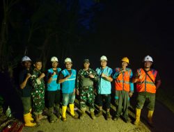 PLN UP3 Pringsewu Gerak Cepat Bersama Stakeholder Atasi Longsor di Tanggamus