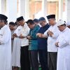 Ketua KONI Lampung dan Pimpinan Bank Lampung Salat Jumat Bersama Rektor Teknokrat di Masjid Agung Al Hijrah
