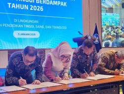 Rektor Unila Teken Kontrak Kinerja Perguruan Tinggi Berdampak 2026