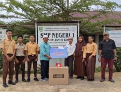 Holding Perkebunan Nusantara melalui PTPN IV Regional III Salurkan Rp2,4 Miliar untuk Perkuat Ekonomi dan Pendidikan di Rokan Hulu